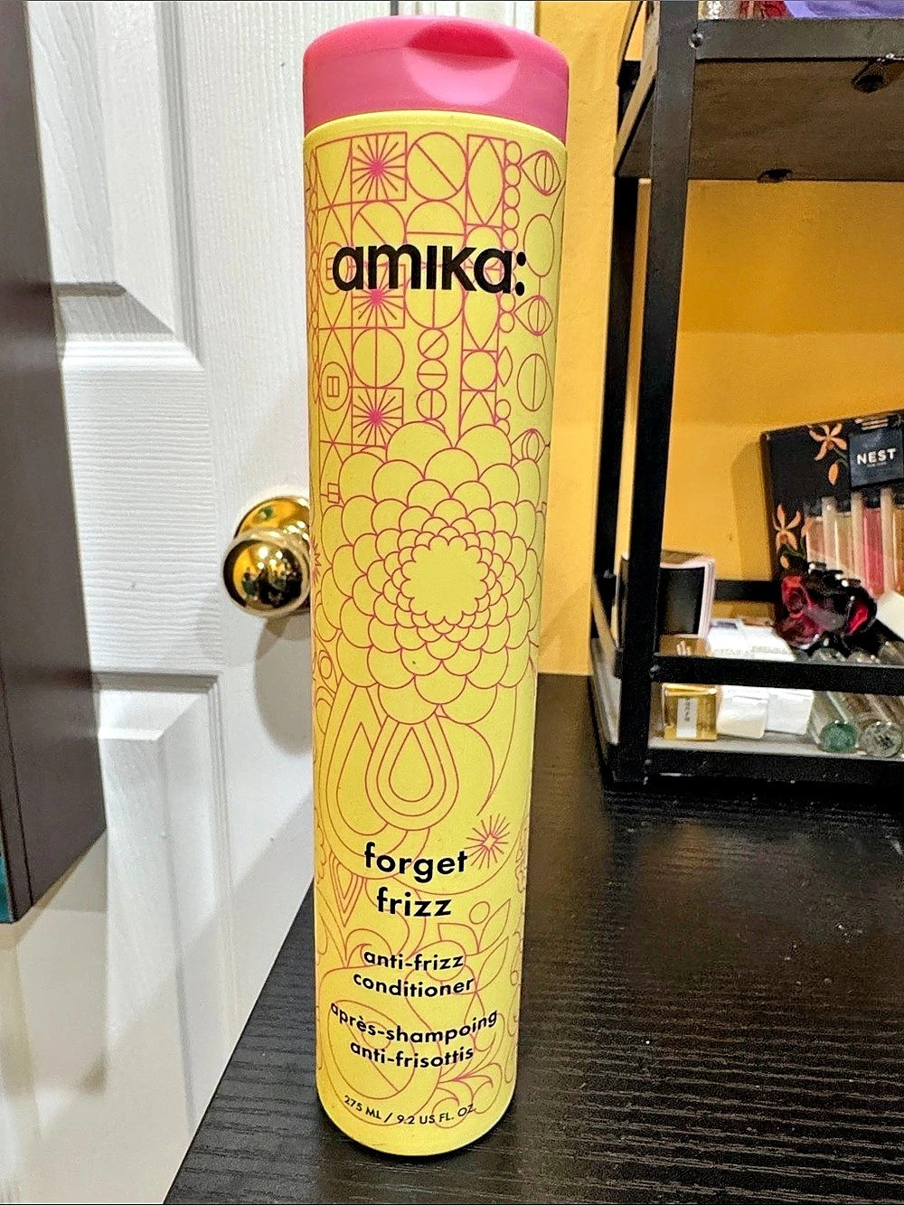 amika: forget frizz anti-frizz conditioner: Anti-Frizz Conditioner